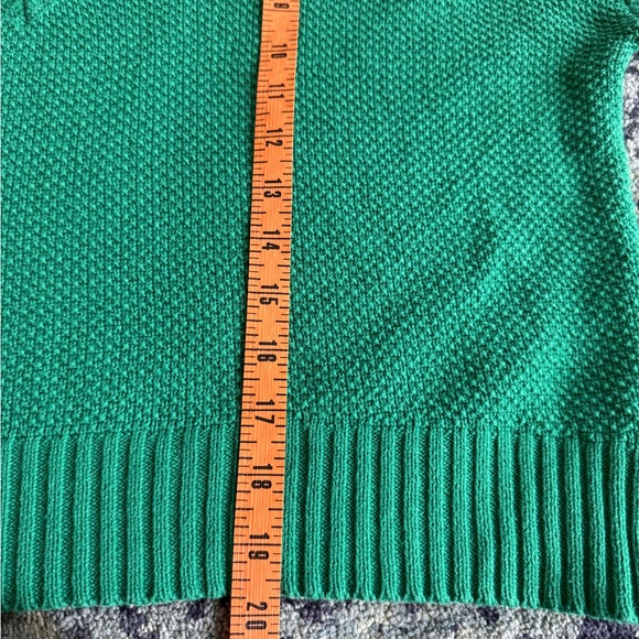 American Eagle V-Neck Cropped Knit Sweater Sz M St. Patrick’s Green Preppy - Picture 8 of 9